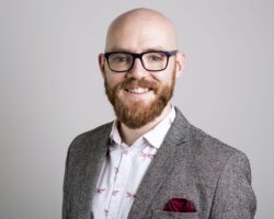 Graeme Hall headshot