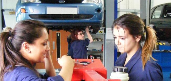 Lough Coll Skills female Mechanics (social)